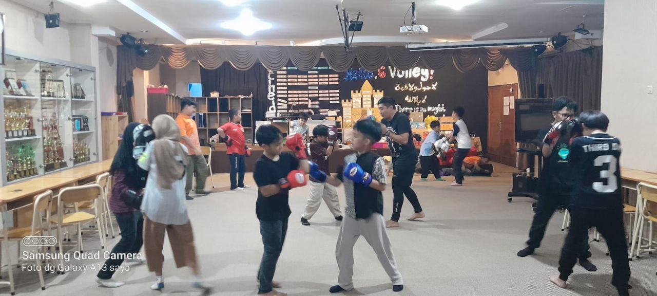 Kelas Muay Thai Totolab